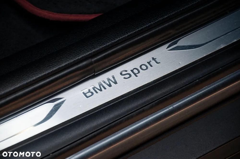 BMW X1 xDrive20d Sport Line - 37