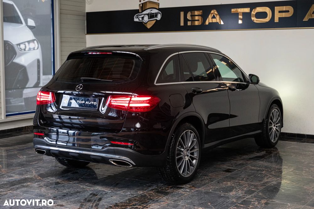 Mercedes-Benz GLC 250 4Matic 9G-TRONIC AMG Line - 33