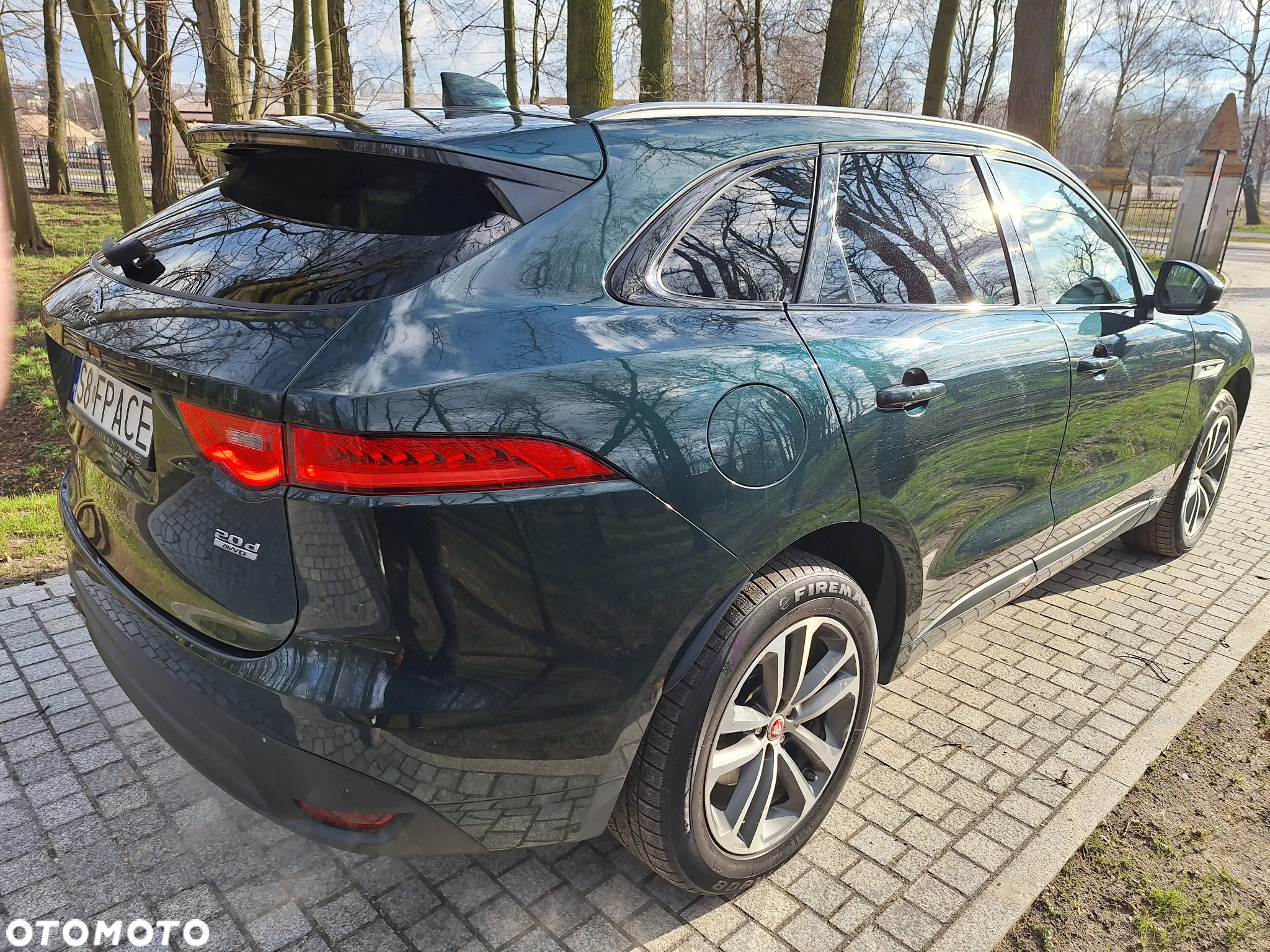 Jaguar F-Pace 2.0 i4D AWD R-Sport - 8