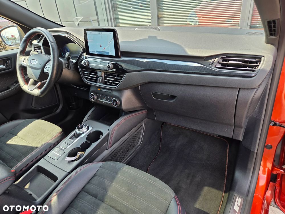 Ford Kuga 2.5P PHEV FWD ST-Line - 35