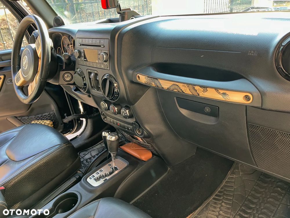 Jeep Wrangler - 8