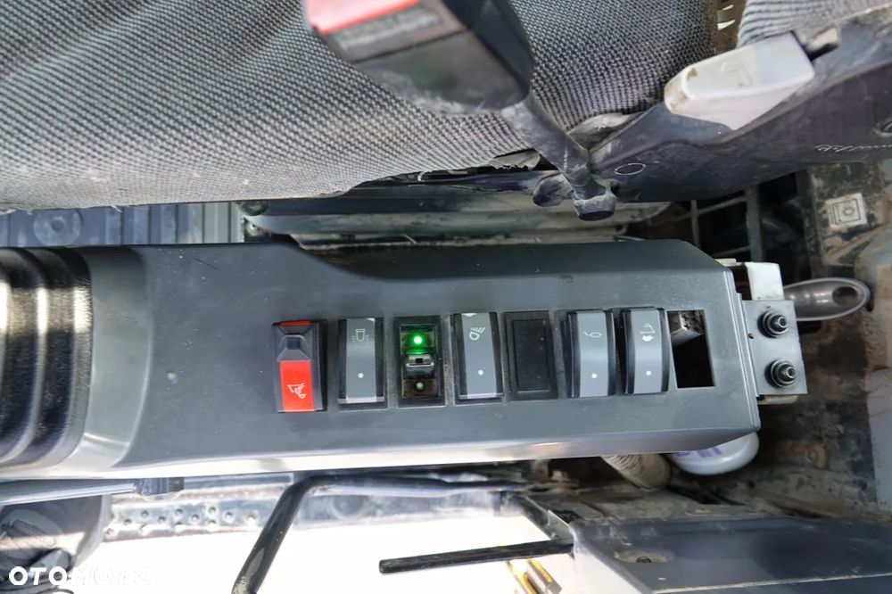 Komatsu PW 180-10 / KOPARKA KOŁOWA / 2017 ROK / - 32