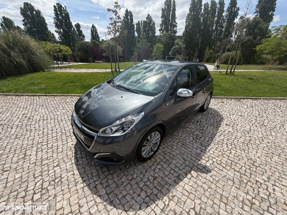 Peugeot 208 1.2 PureTech Style - 1