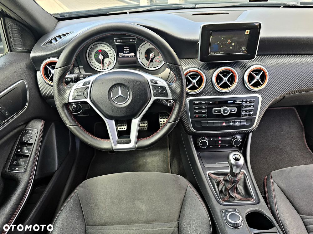 Mercedes-Benz Klasa A 180 (BlueEFFICIENCY) AMG Sport - 31