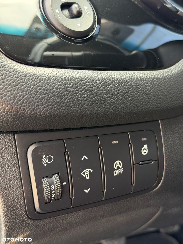 Kia Ceed 1.6 CRDi 136 ISG Spirit - 19