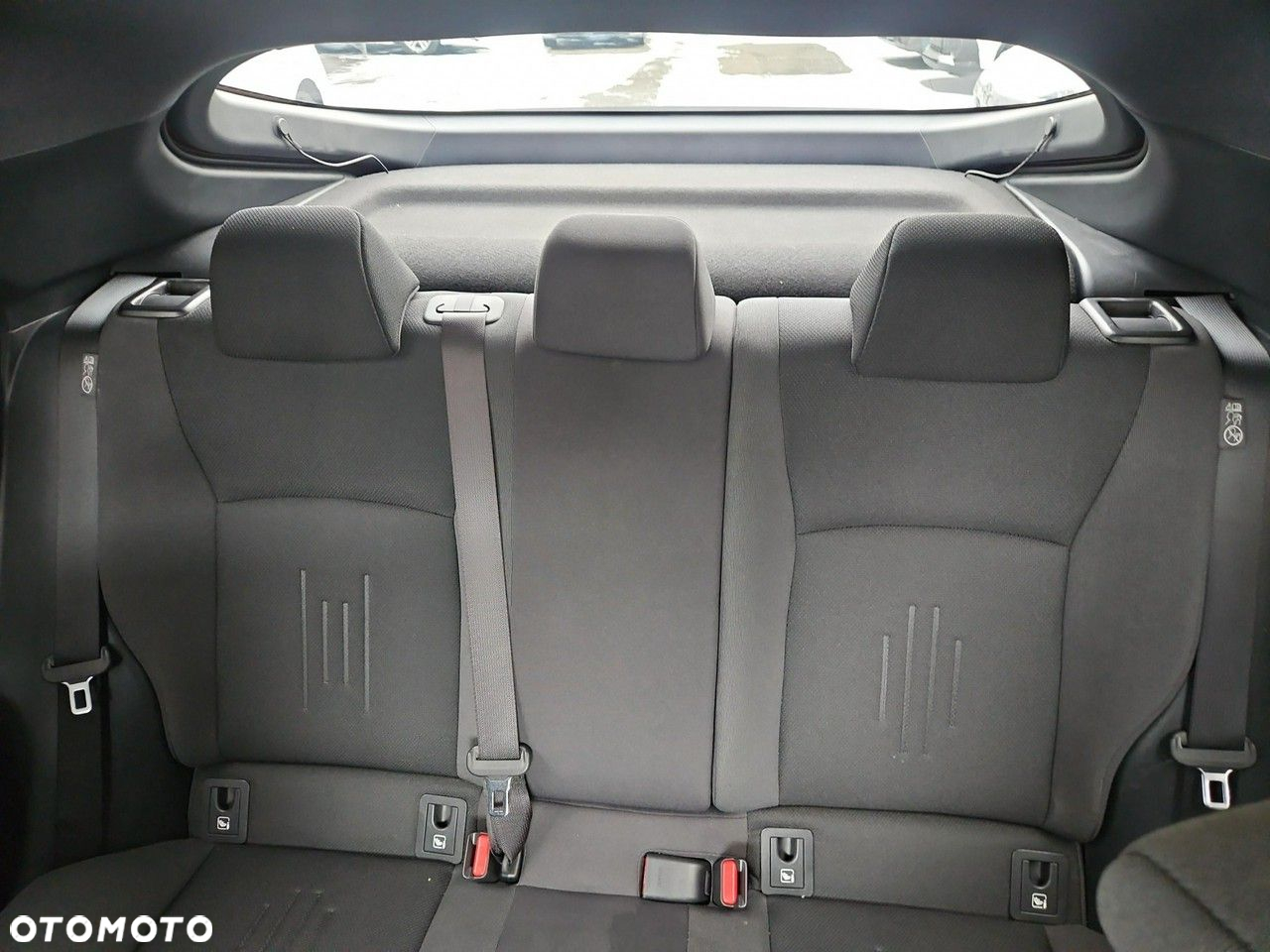 Toyota C-HR - 26