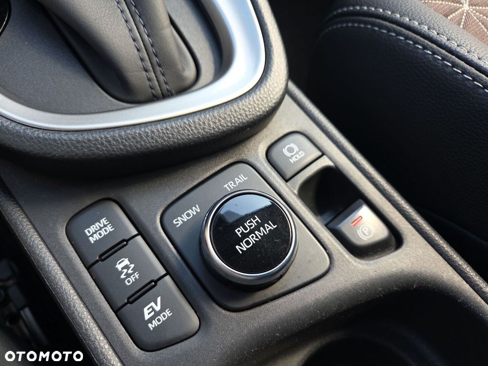 Toyota Yaris Cross Hybrid 1.5 Executive AWD - 33