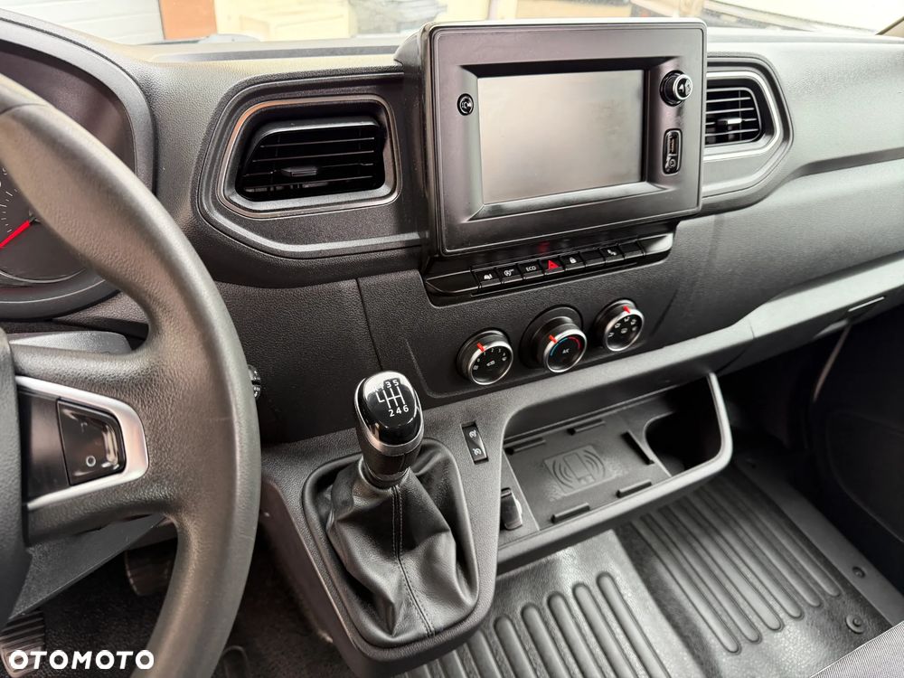 Renault Master Brygadówka Doka L3H3 - 16