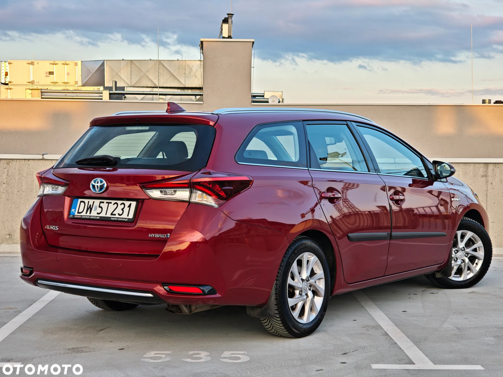Toyota Auris Hybrid 135 Comfort - 14