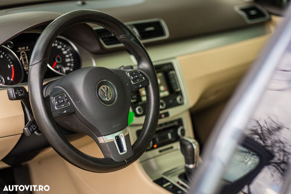 Volkswagen Passat - 28