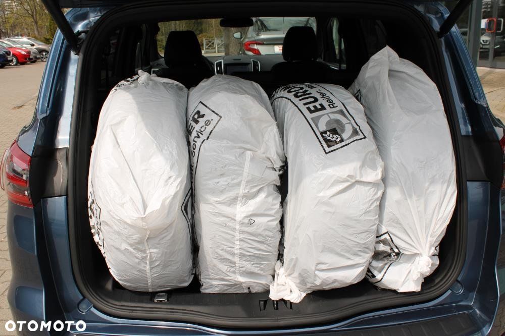 Ford S-Max - 30