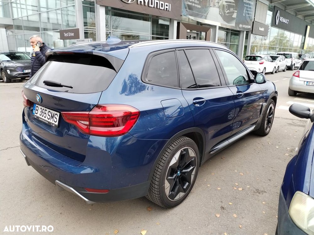 BMW iX3 - 2