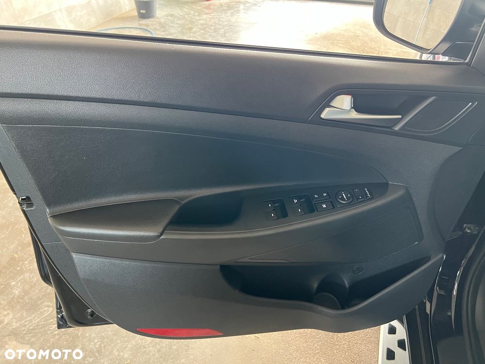 Hyundai Tucson blue 1.7 CRDi 2WD Style - 14