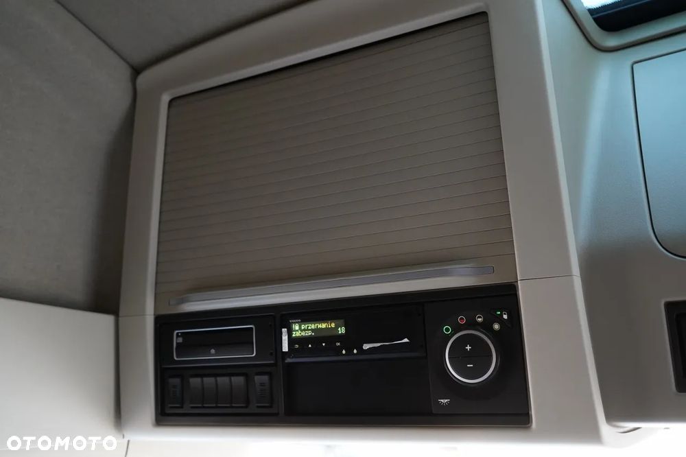 Volvo FH 460 / FIRANKA 7.45M / 6x2 / PODNOSZONY DACH / KLIMA POSTOJOWA  / OŚ PODNOSZONA / PO ZŁOTYM KONTRAKCIE SERWISOWYM - 31