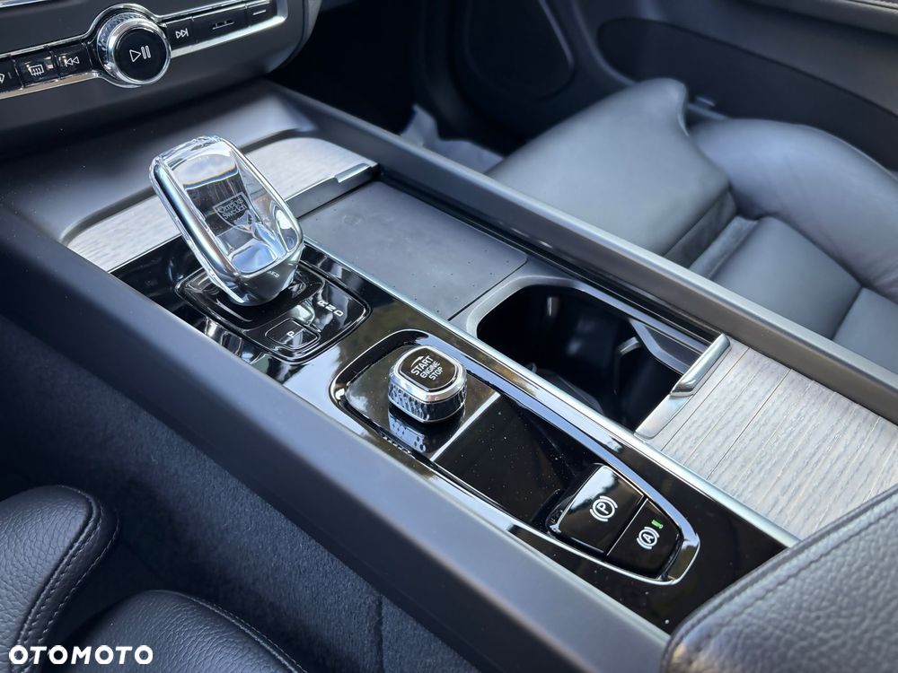 Volvo XC 60 B4 D Geartronic Inscription - 25