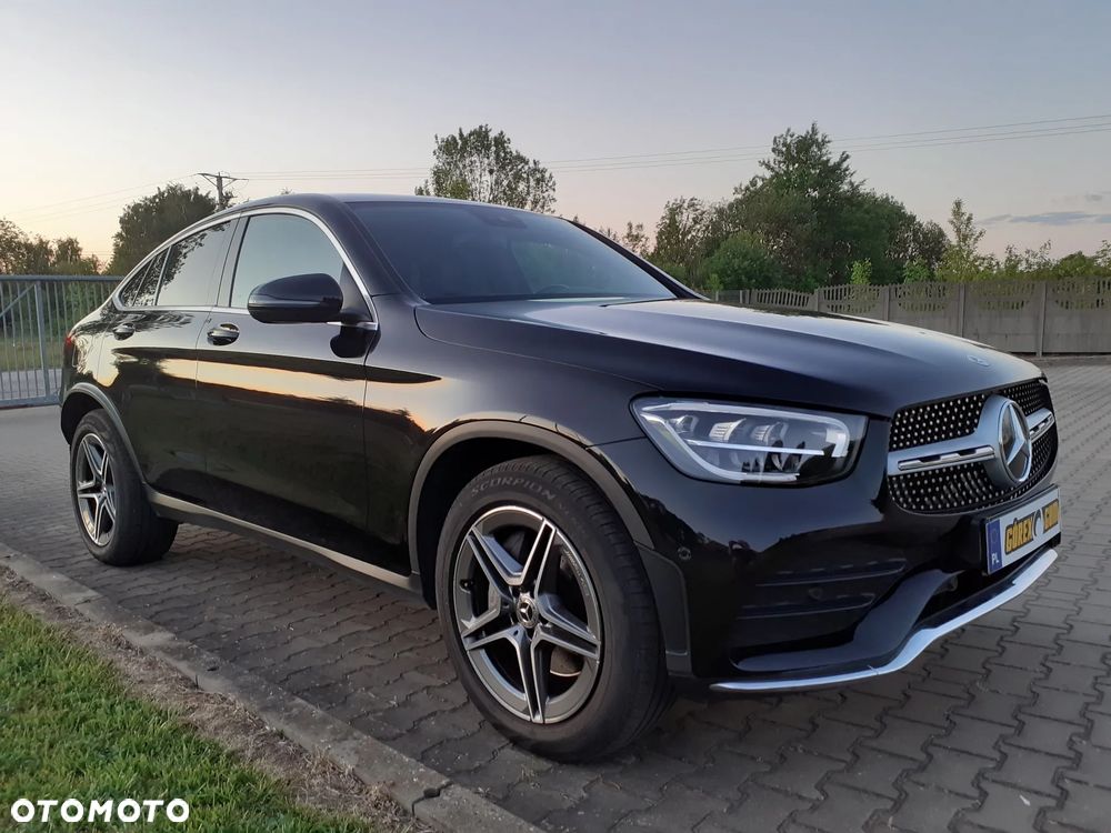 Mercedes-Benz GLC 200 4Matic 9G-TRONIC AMG Line - 11