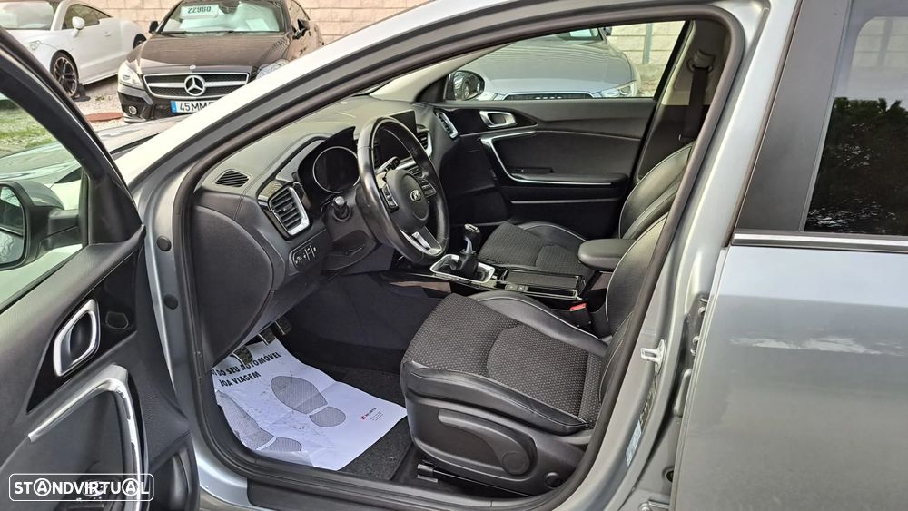 Kia Ceed SW 1.0 T-GDI Sport - 29