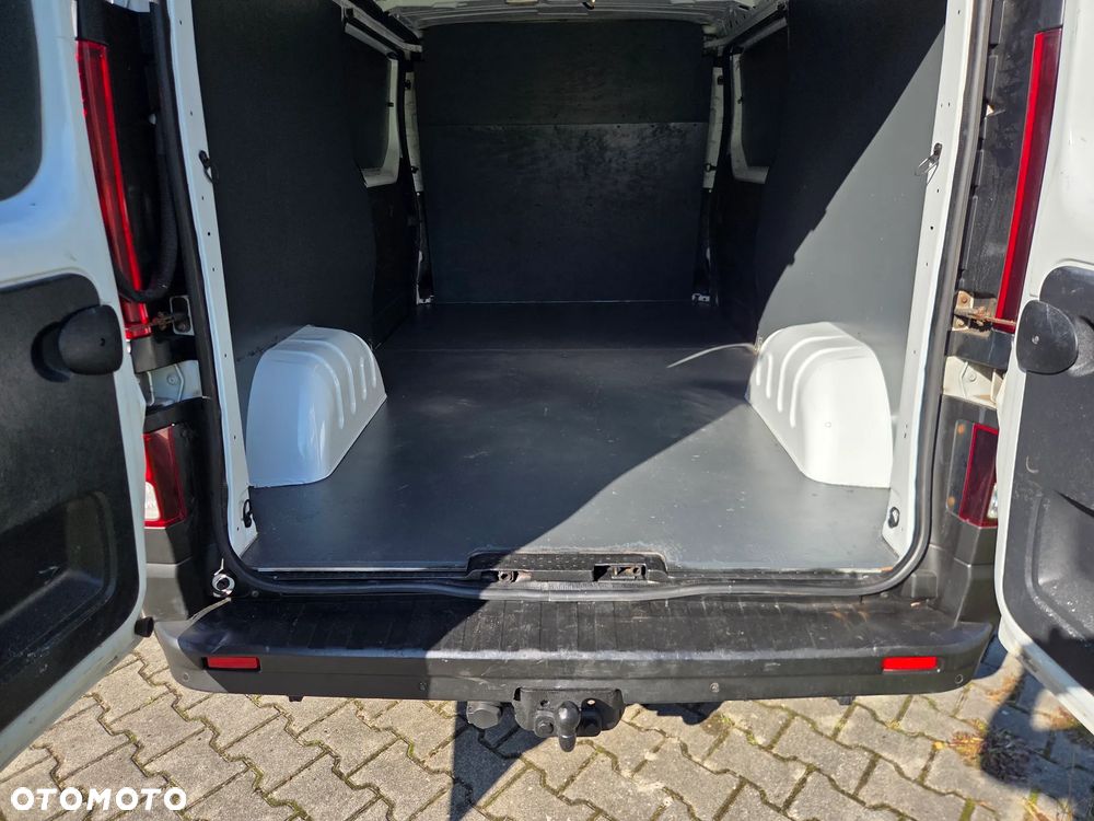 Renault Trafic long długi - 17