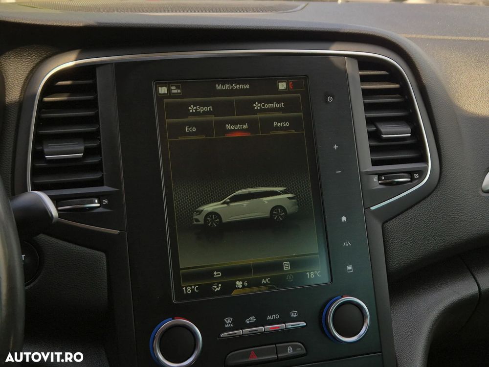 Renault Megane BLUE dCi EDC Intens - 28