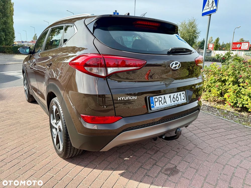 Hyundai Tucson 1.6 GDI BlueDrive Style 2WD - 18
