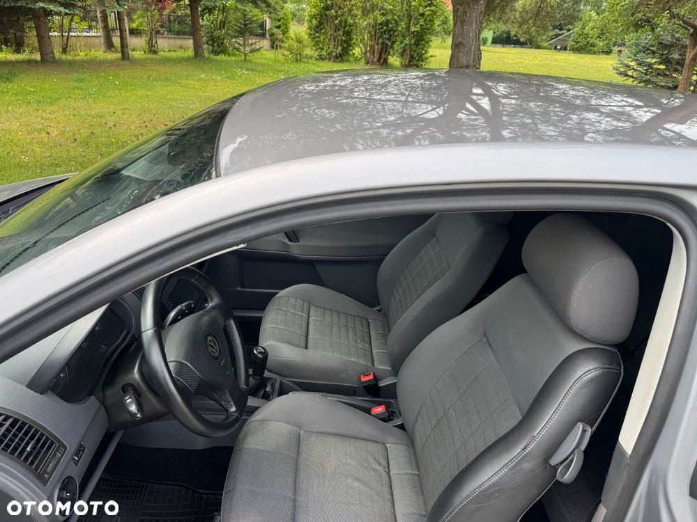 Volkswagen Polo 1.4 Comfortline - 10
