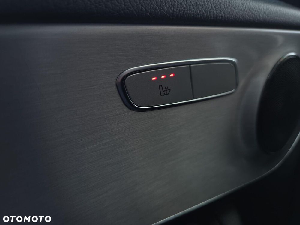 Mercedes-Benz Klasa C 180 9G-TRONIC - 18
