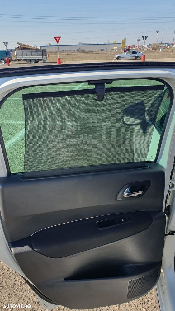 Peugeot 3008 2.0 HDI FAP Premium - 37