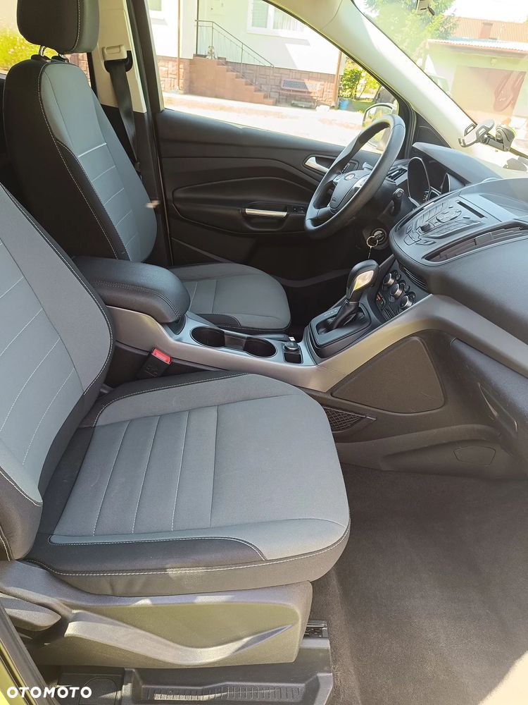 Ford Escape 2.0 EcoBoost AWD Titanium - 10