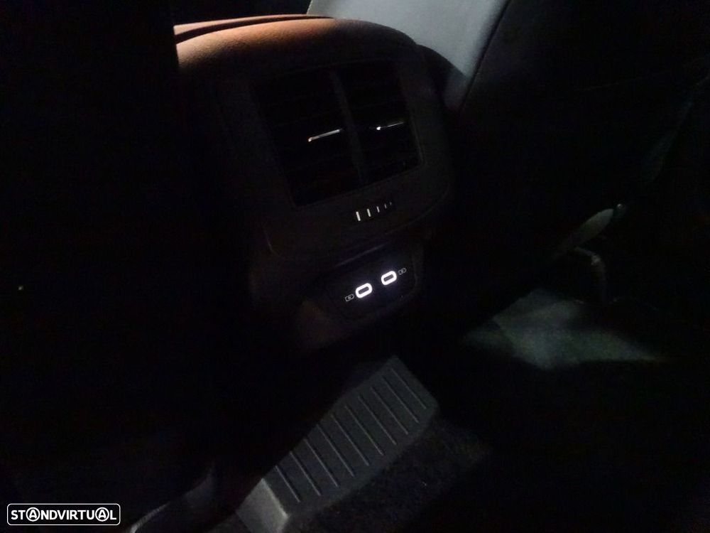 VW T-Roc 2.0 TDI R-Line DSG - 31