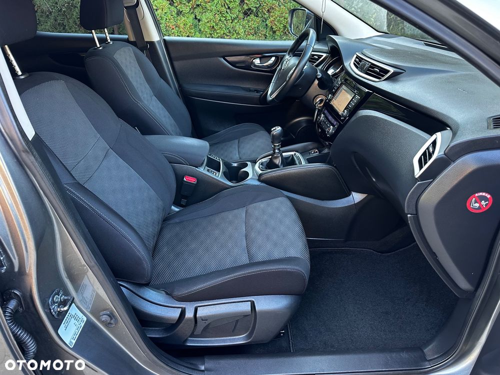 Nissan Qashqai 1.2 DIG-T Acenta EU6 - 28