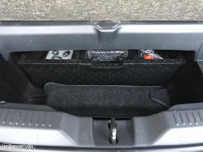 Toyota Corolla Verso - 21