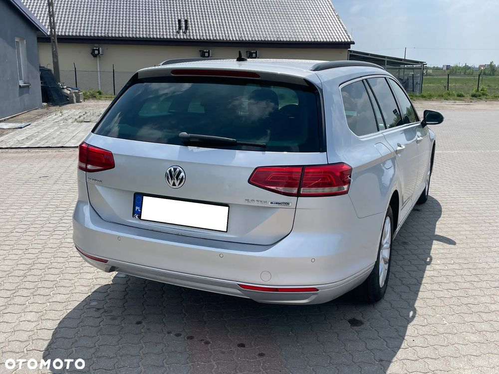 Volkswagen Passat Variant 2.0 TDI DSG (BlueMotion Technology) Trendline - 8