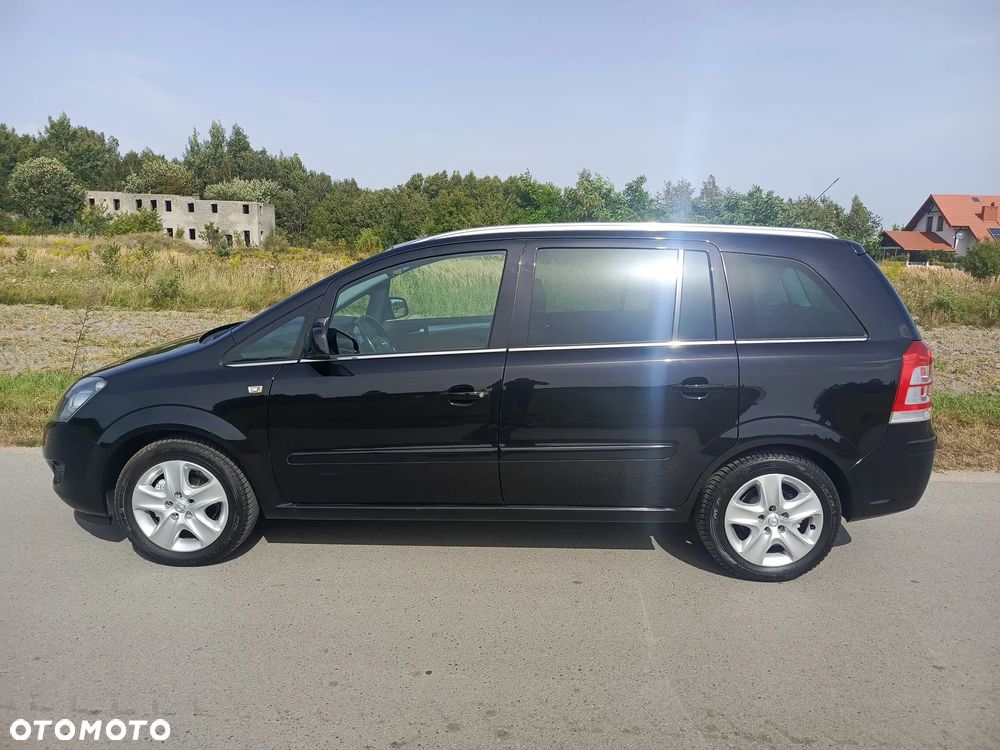 Opel Zafira 1.6 Cosmo - 2