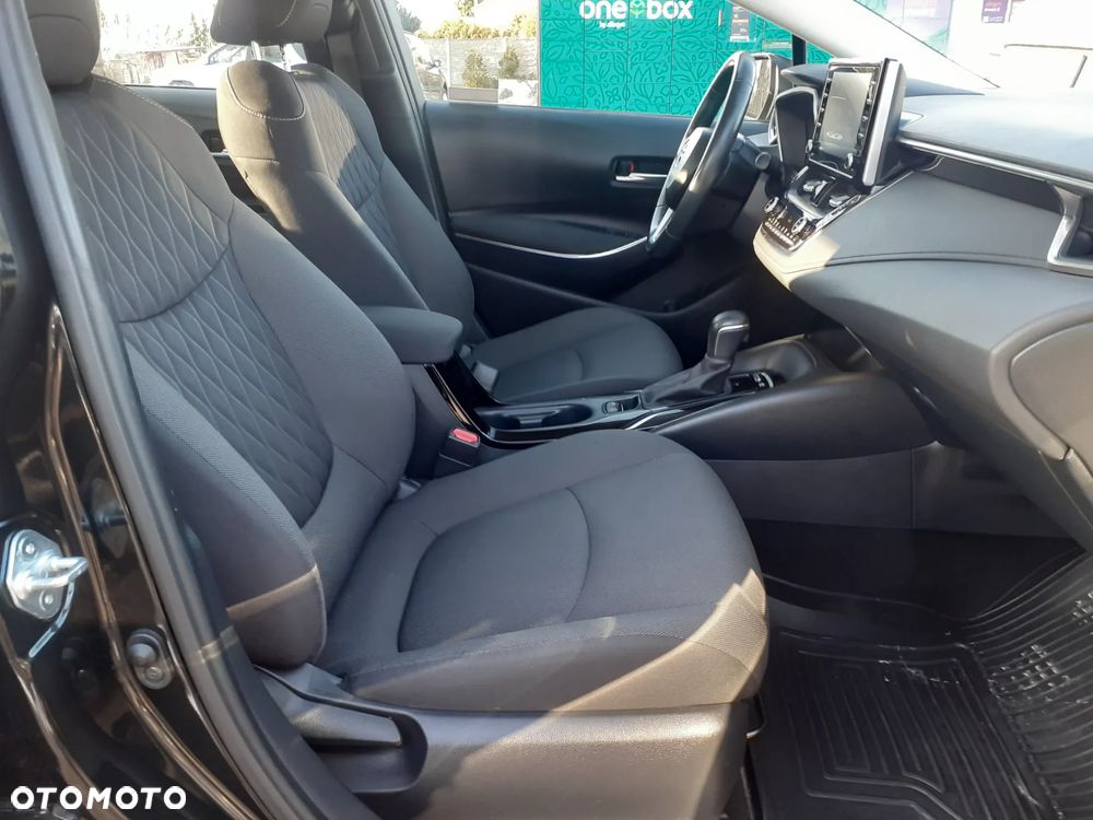 Toyota Corolla 1.8 Hybrid Comfort - 22