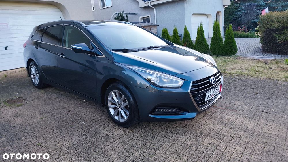 Hyundai i40 Kombi 1.7 CRDi Premium - 35