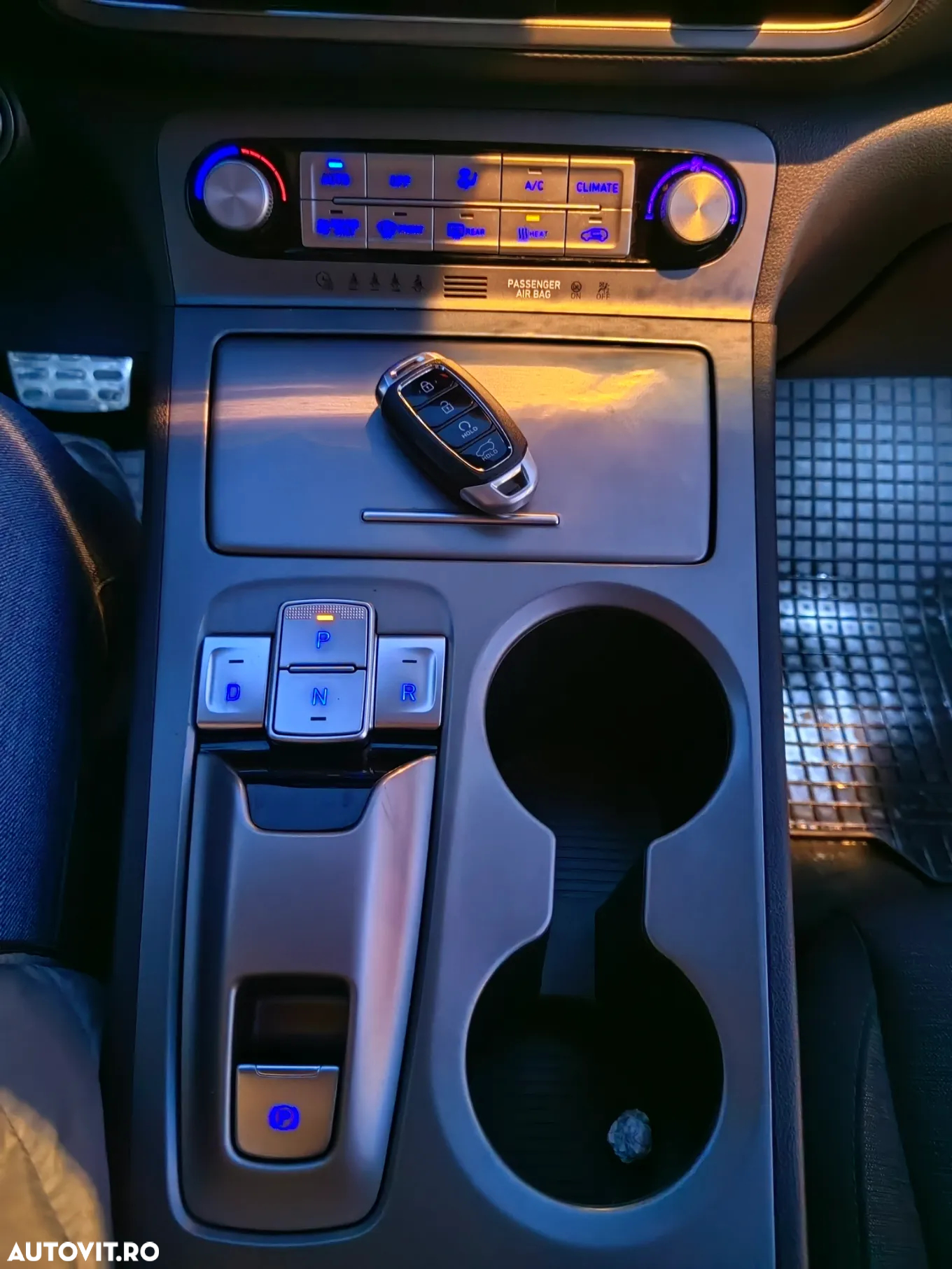 Hyundai KONA BEV 204 CP 64.8 kWh Premium - 9
