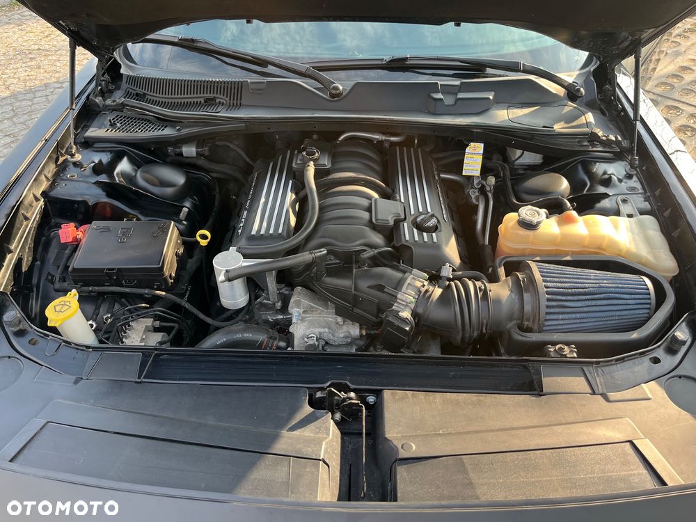 Dodge Challenger - 10