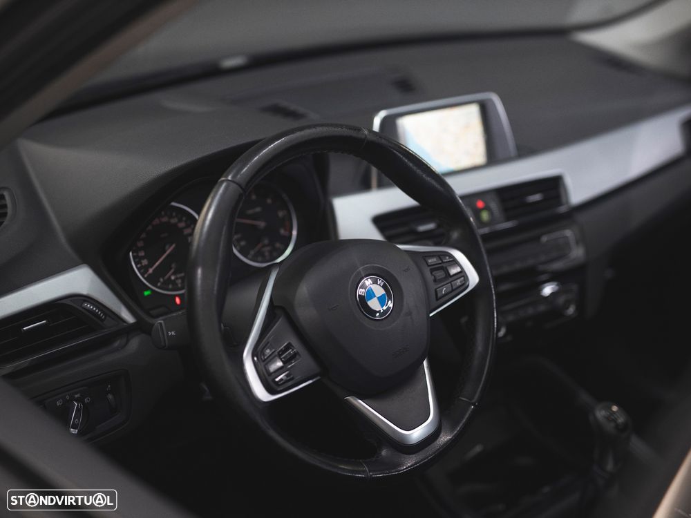 BMW X1 16 d sDrive Line Sport - 15