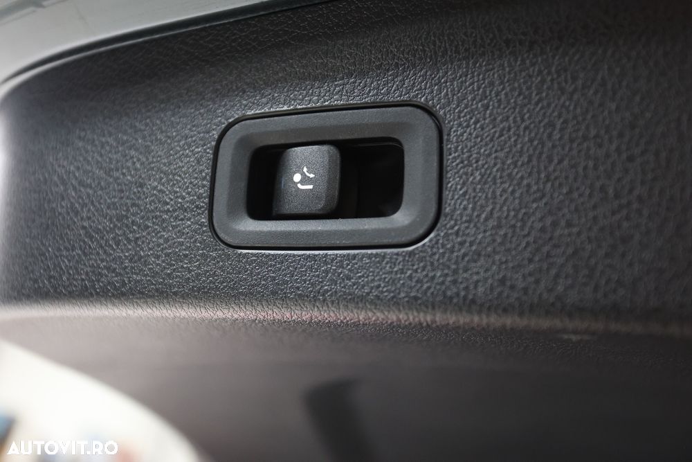 Mercedes-Benz GLE 300 d 4MATIC 9G-TRONIC AMG Line - 32