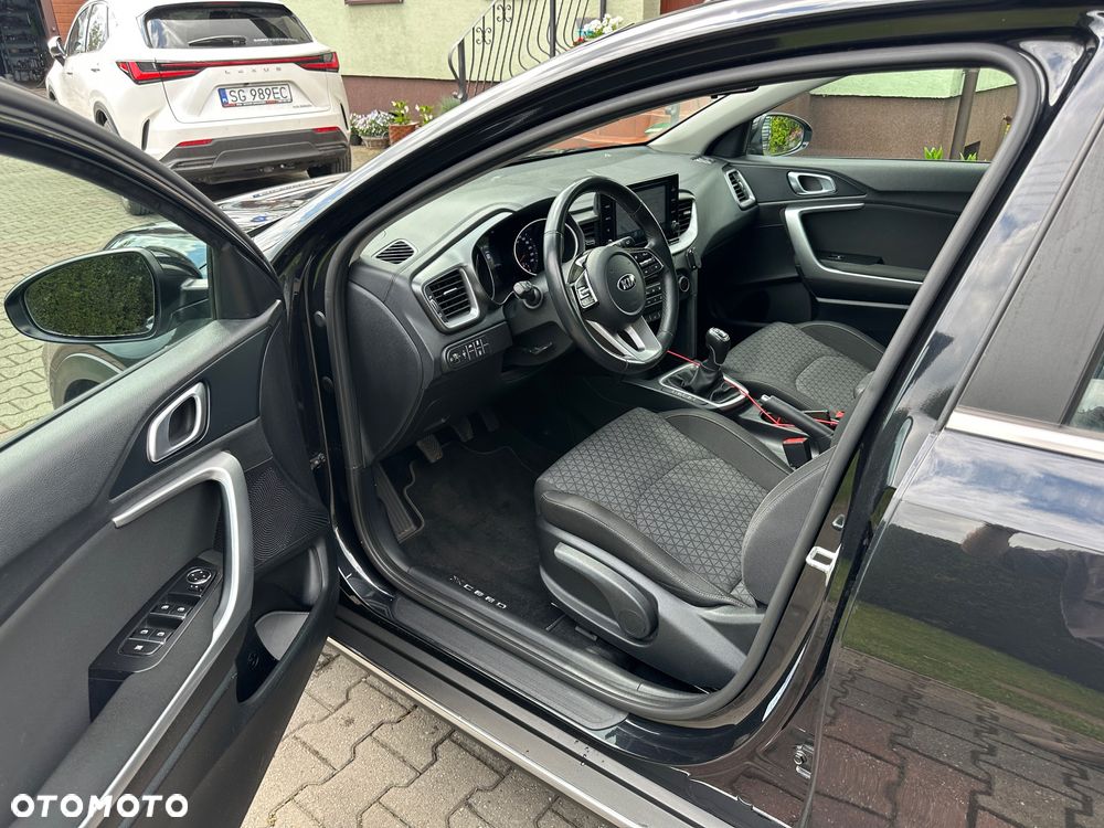 Kia XCeed 1.5 T-GDI OPF BLACK XDITION - 14