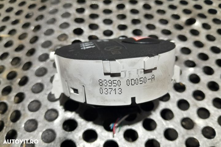 Buton avarie 839500D050-A 839500D050-A Toyota Yaris XP130 [2011 - 201 - 2