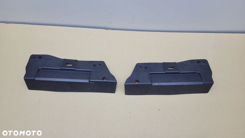 NOWE CLIO IV KIEROWNICA WLOT POWIETRZA PRAWA LEWA ORYG 960154521R 622577511R - 1
