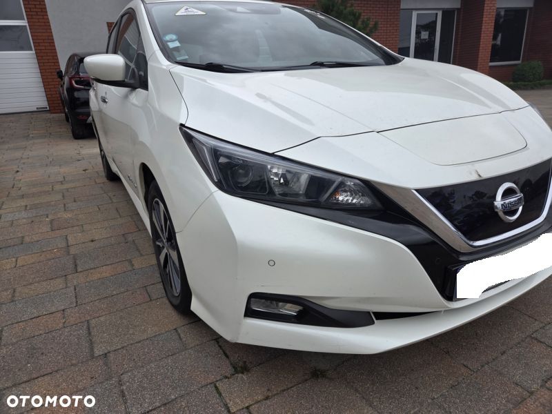 Nissan Leaf 40 kWh 3.ZERO - 4
