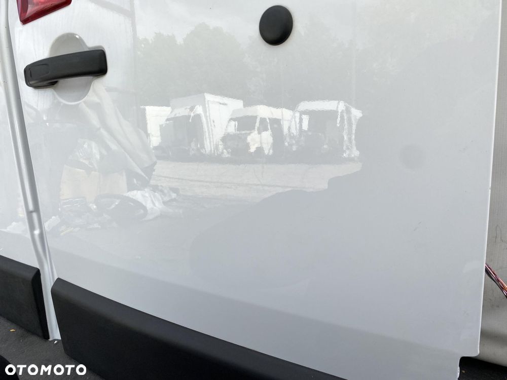 MASTER 3 4 MOVANO NV400 19- DRZWI TYLNE TYŁ BIAŁE PRZESZKLONE KOMPLET  22r. - 5