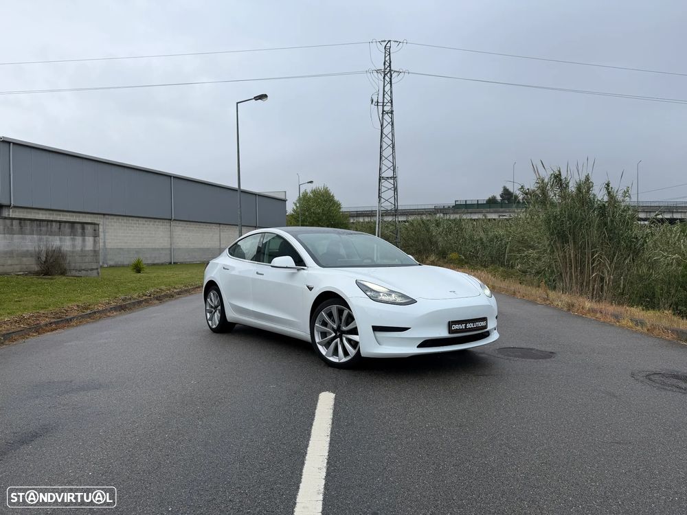 Tesla Model 3 Standard Range Plus RWD - 3