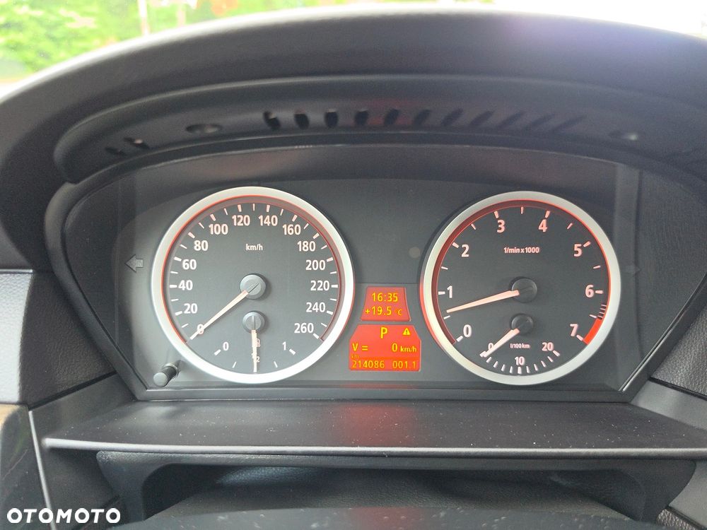 BMW Seria 5 - 37