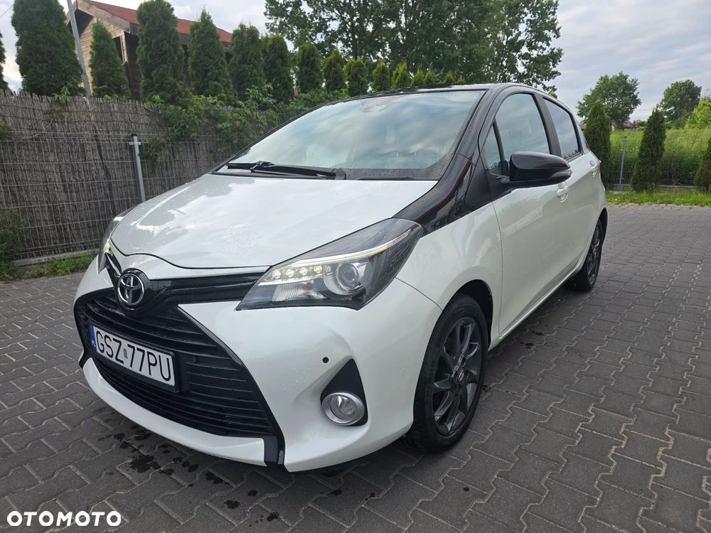 Toyota Yaris 1.33 Selection Platinum - 1