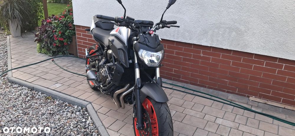 Yamaha MT - 30