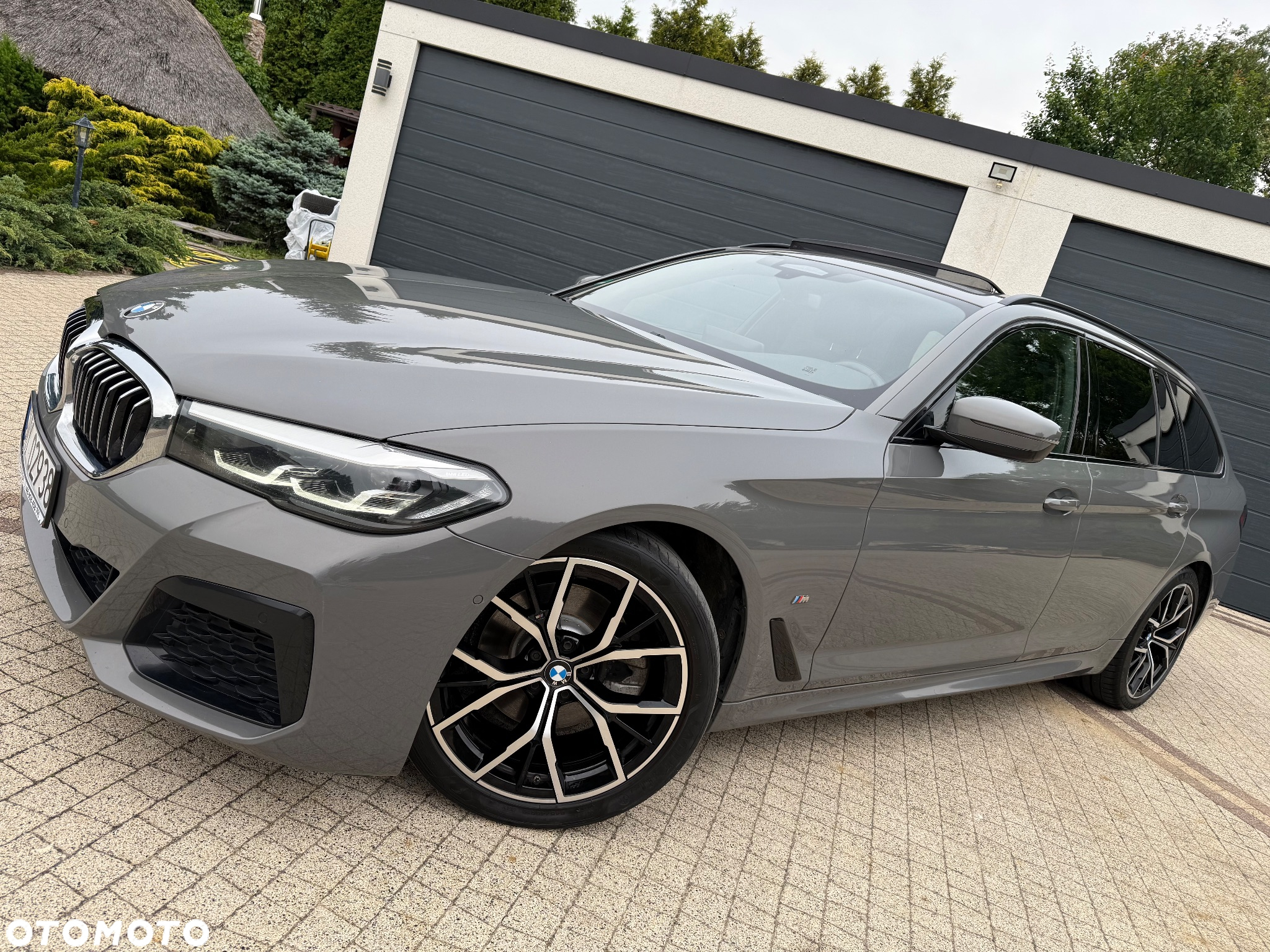 BMW Seria 5 520d M Sport - 2