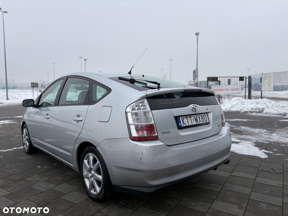 Toyota Prius 1.5 VVT-i Sol - 7